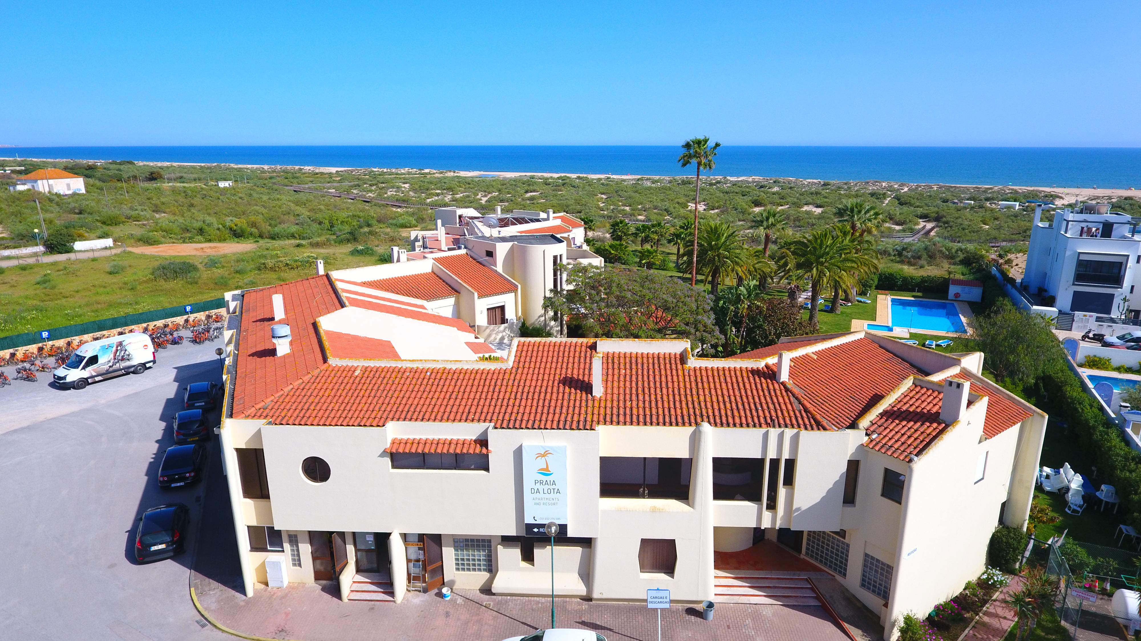 Praia Da Lota Resort - Beachfront Hotel มันตาโรตา ภายนอก รูปภาพ