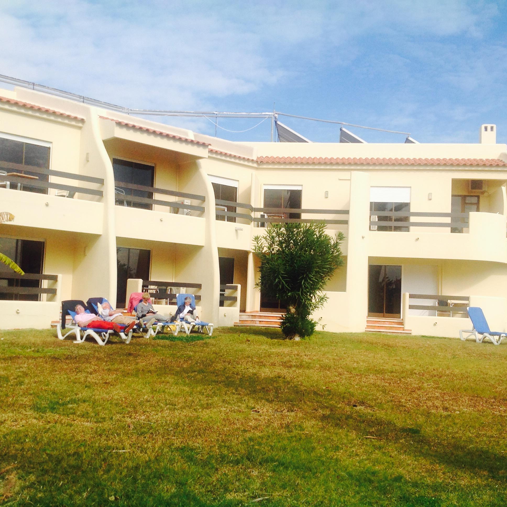 Praia Da Lota Resort - Beachfront Hotel มันตาโรตา ภายนอก รูปภาพ